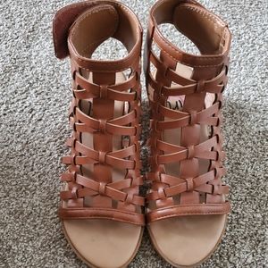 Girls size 2 sandals